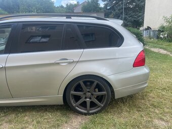 BMW E91 FACELIFT - 5