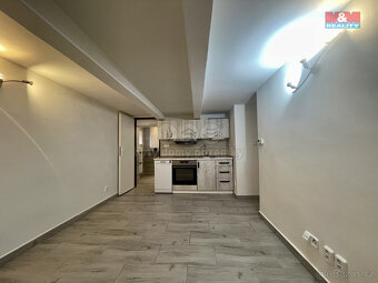 Pronájem atypického bytu, 39 m², Slaný, ul. Ouvalova - 5