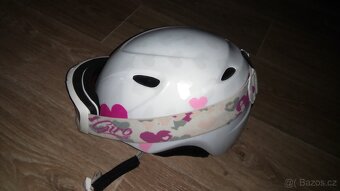 Snowboardové kalhoty Meatfly,  přilba Giro a hůlky - 5