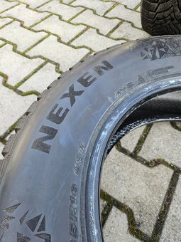 Zimní Nexen 215/65/16 - 90% - 5
