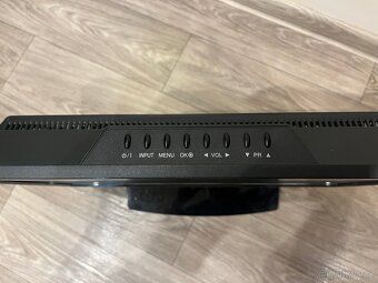 Televize 22 palců 56cm - 5