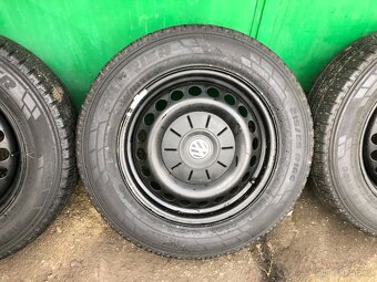 VW Multivan T5-Zimní sada 5x120 R16 215/65/16C - 5