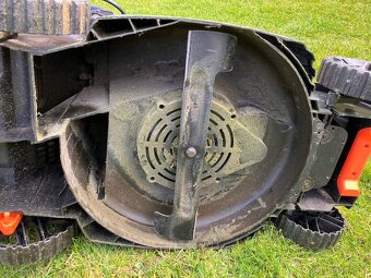 Sekačka rotační Black+Decker - 5