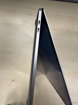 MacBook Pro 13" 2020/ Intel I5/ 8GB/ 256GB SSD - 5