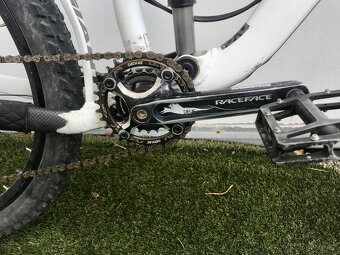 celoodpružené kolo Giant Reign 26" M - 5
