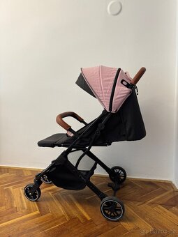 MoMi Kočárek ESTELLE 2021 růžový - 5