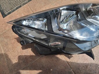 Seat ibiza prave predni svetlo - 5