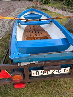 Prodám laminátovou loď s vlekem na SPZ - 5