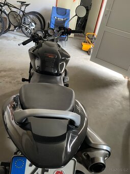 Hornet Honda 600 - 5