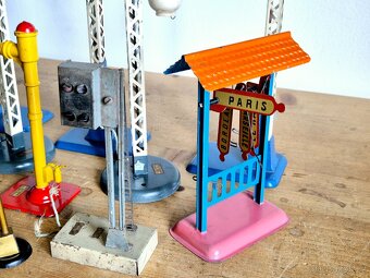 Vláčky - lampy, semafory, ukazatele, Hornby, Francie, 1930 - 5