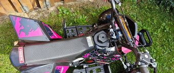 Nová růžová benzinová čtyřkola pro děti 5-10 let - 5