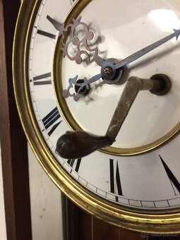 2x hodiny pendlovky z pozůstalosti - 5