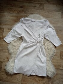 Bílé zavinovací šaty Asos - 5