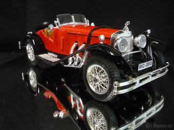 Mercedes Benz SSK červenočerný Bburago 1/18 - 5
