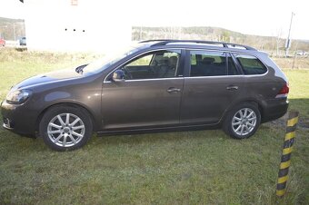 VW Golf 6 combi 2,0 103 kw 1.majitel z Německa serviska - 5