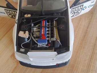 Opel Omega 1:18 - 5