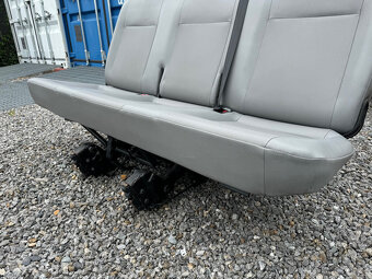 Sedadla Volkswagen Transporter T5 - 5