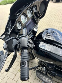 HARLEY DAVIDSON street glide FLHXS speciál - 5