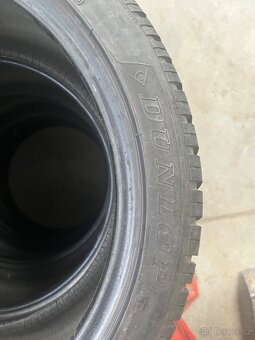 Dunlop 245/40R18 - 5