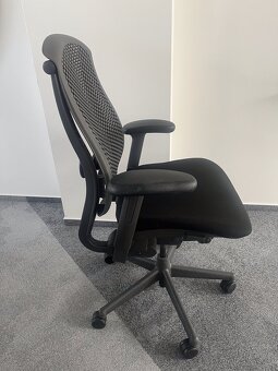 Ergonomická kancelářská židle Herman Miller Celle -top - 5