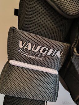 Brankářská vesta - 5