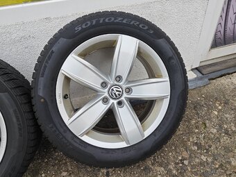 Alu VW Passat B8 5/112 r17 + 215/55 r17 zimní - 5