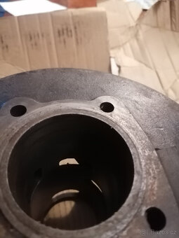 Válec JAWA/ČZ s nepoužitým výbrusem 58,5,píst (průměr 58,44) - 5