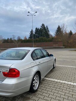 BMW E90 318d - 5