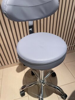 Nove kosmeticke hydraulicke lehatko s zidlickou - 5
