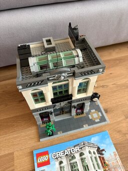 LEGO Creator Expert 10251 Brick Bank - Z VÝSTAVKY + SVĚTLA - 5