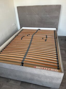 postel s uloznym prostorem 140x200 cm - 5