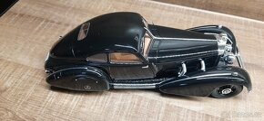 Model Mercedes Benz - 5