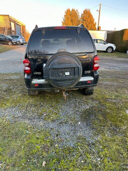 Jeep Cherokee 4x4 obsah 2,8 CRD bez dokladů - 5