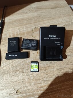 Nikon D3100 + Nikkor 18-55m + Přislušenství - 5