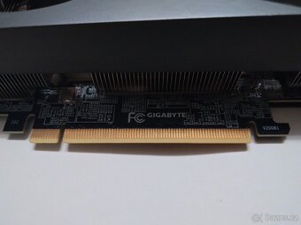 GIGABYTE GeForce RTX 3070 GAMING OC 8GB - 5