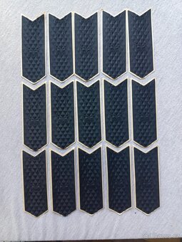 Gumová ochrana rámu, klik a brzdových pák kola - 5