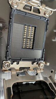 Deska B760, socket 1700, včetně plíšku - 5