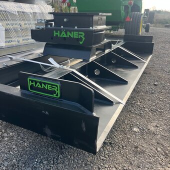 Rovnací rám pro bagry 8-14t - 5