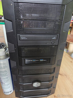 Starší herní počítač - 5