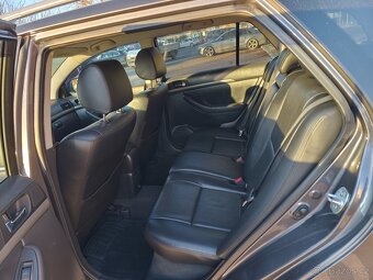 Avensis t 25 combi - 5