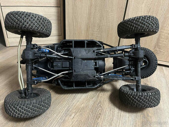 Axial RR10 Bomber 2.0 4WD 1:10 RTR - 5