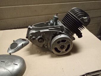 Motor na Čz 150 prodám - 5