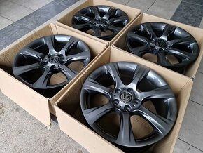 ALU 18 VW T5 T6 Amarok Touareg Chrom Shadow 5x120 219 - 5