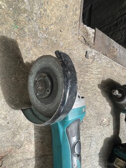 Aku úhlová bruska makita 115mm - 5