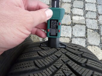 ZIMNÍ PNEU + DISKY MERCEDES 15" 195/50R15 - 5