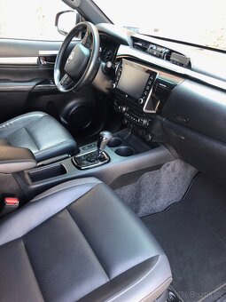 Toyota Hilux - 5