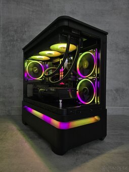 Herní PC ASUS/Ryzen 7 9700X/RX 9070 XT/32GB RAM/2TB NVMe - 5