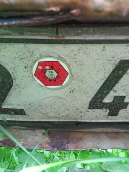 Prodám podvalník na auta dvounápravový na opravu - 5