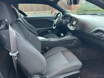 Dodge Challenger - 5