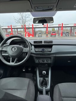 Pronájem auta Škoda Fabia 3 - 5